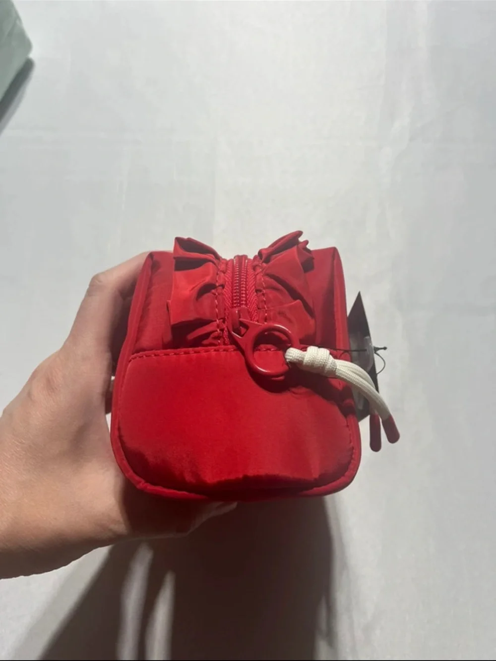 art class Red Cosmetic Bag with White Heart Appliqué